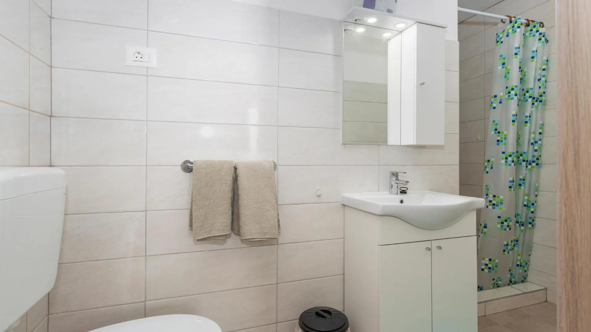 Beach Front Apartment In Stara Baska With Kitchen